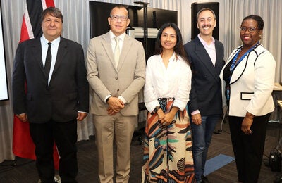 Dr. Gabriel Vivas Francesconi, PAHO/WHO Representative for Trinidad and Tobago with workshop facilitators and Dr Shellon Bovell