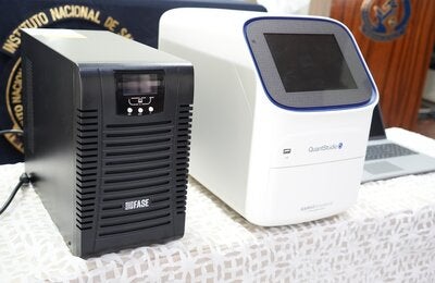 Equipamiento de donación - termociclador