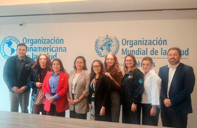 Personal De OPS e INS en reunion estrategica