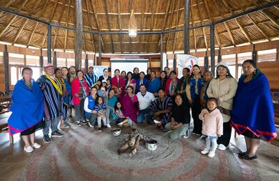 Grupo de personas despues del taller de VPH