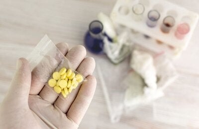 Drogas y sustancias psicoactivas