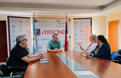 Foto del encuentro entre autoridades