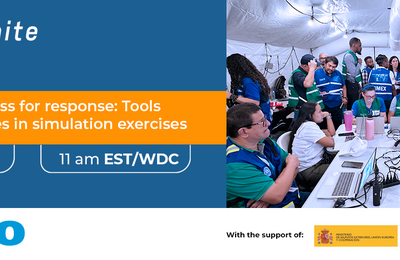 banner con título de webinar:  EMTignite: ''Preparedness for response: Tools and experiences in simulation exercise". Foto de equipo médico de emergencias en un hospital móvil en una mesa de centro de mando 