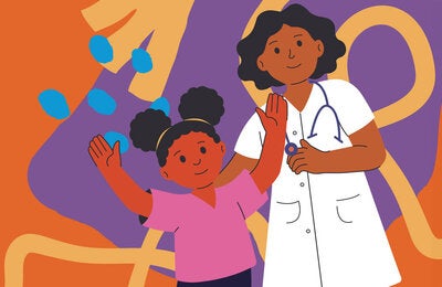 Una niña recibe atención médica