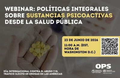 pastillas amarillas en las manos de un médico