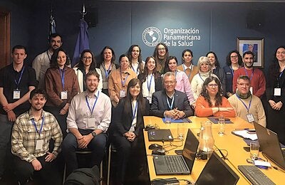 Foto grupal de los participantes del taller