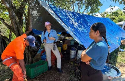 OPS y MINSA fortalecen la vigilancia comunitaria y la prevención de enfermedades en albergues de Veraguas