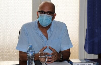 Dr. Jorge Luis León