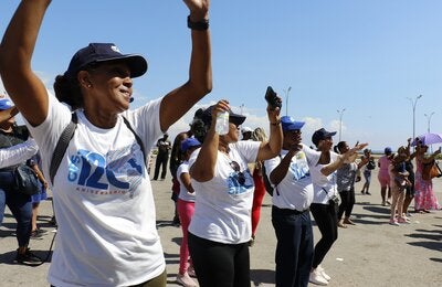 Personal de OPS en actividad Familias en movimiento