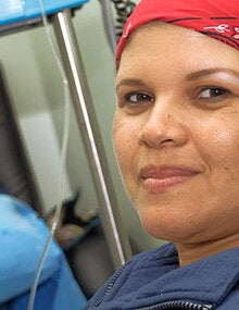 Paciente recibiendo tratamiento contra el cáncer