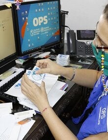 Personal OPS apoya a Cuba durante la pandemia de COVID-19