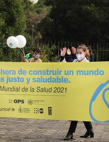 Concierto sorpresa para reconocer labor del personal sanitario en el Día Mundial de la Salud