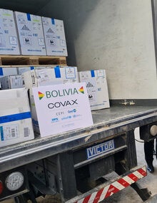 Llegada de dosis de vacuna COVID-19 a Bolivia