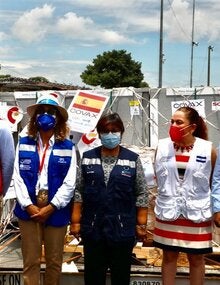 Recibimiento de vacunas contra la COVID-19 donadas por España