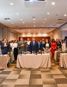 OPS junto a autoridades de Salud conmemoran Día Mundial de la Hipertensión en foro sobre los avances iniciativa HEARTS