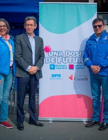 Autoridades nacionales y del Distrito junto con la OPS en el lanzamiento de la campaña para impulsar la vacunación contra el VPH