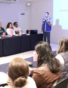 Personal de salud durante el desarrollo de ejercicios de simulación de evento o brote de polio 