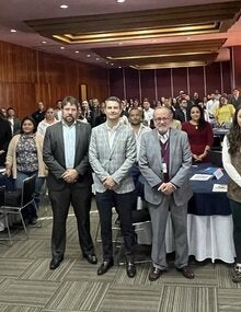 Autoridades inauguran reunión sobre polio