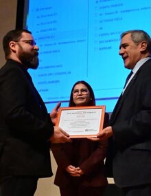 Inti Barrientos recibe Premio de la OMS