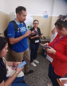 Participantes en el taller GEV visitan policlínico