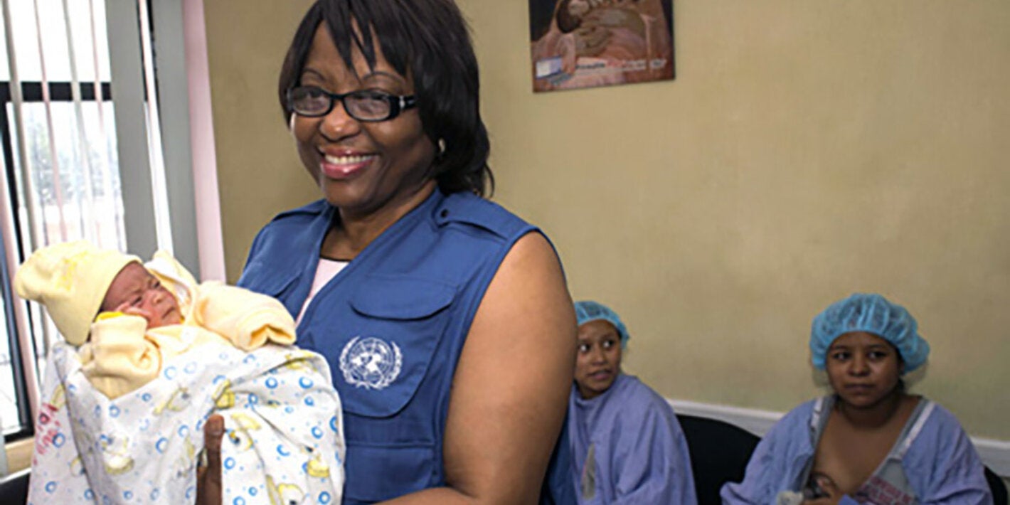 directora visit banco de leche