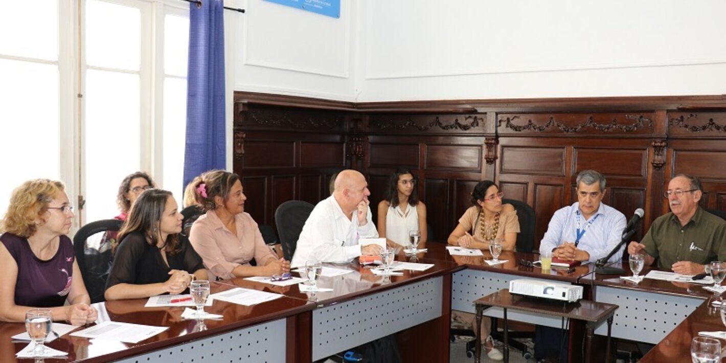  Centro de Inmunología Molecular (CIM), visita OPS/Cuba