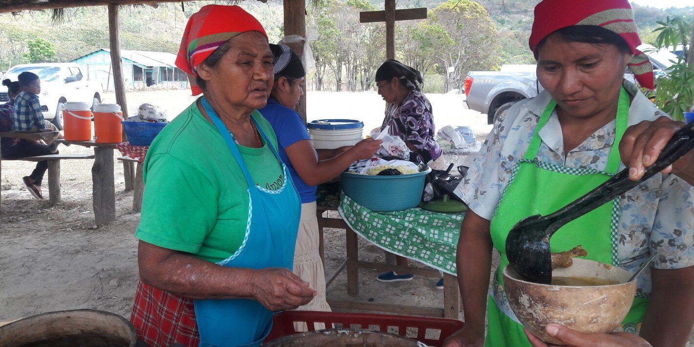 mujeres-lencas-comunidad