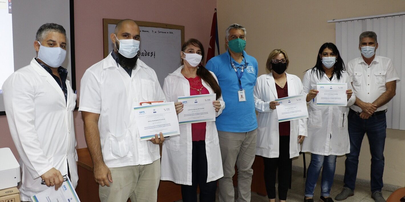 Participantes con certificados del curso