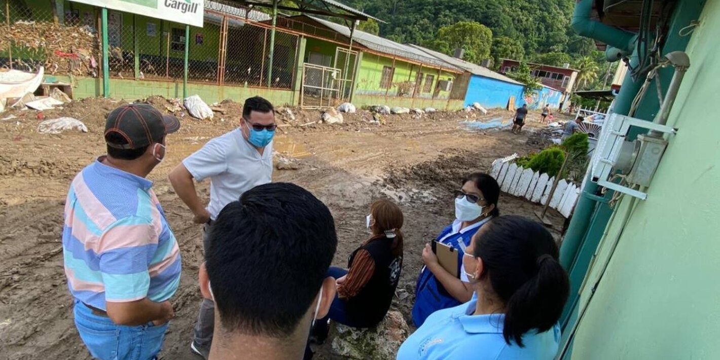 centro de salud inundado