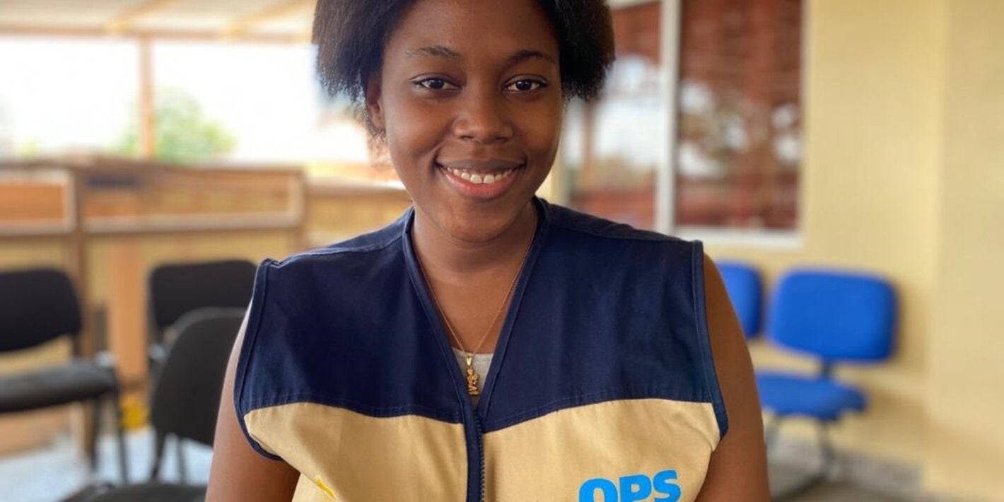 colaboradora voluntaria Sharon Arzú