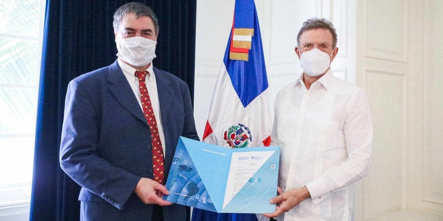 Representante junto a canciller del país 