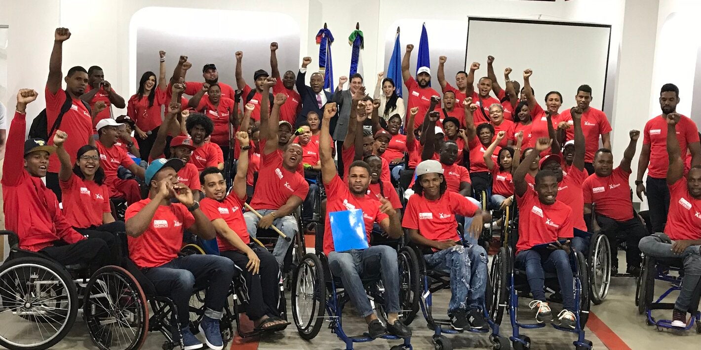Foto de grupo de participantes en la actividad