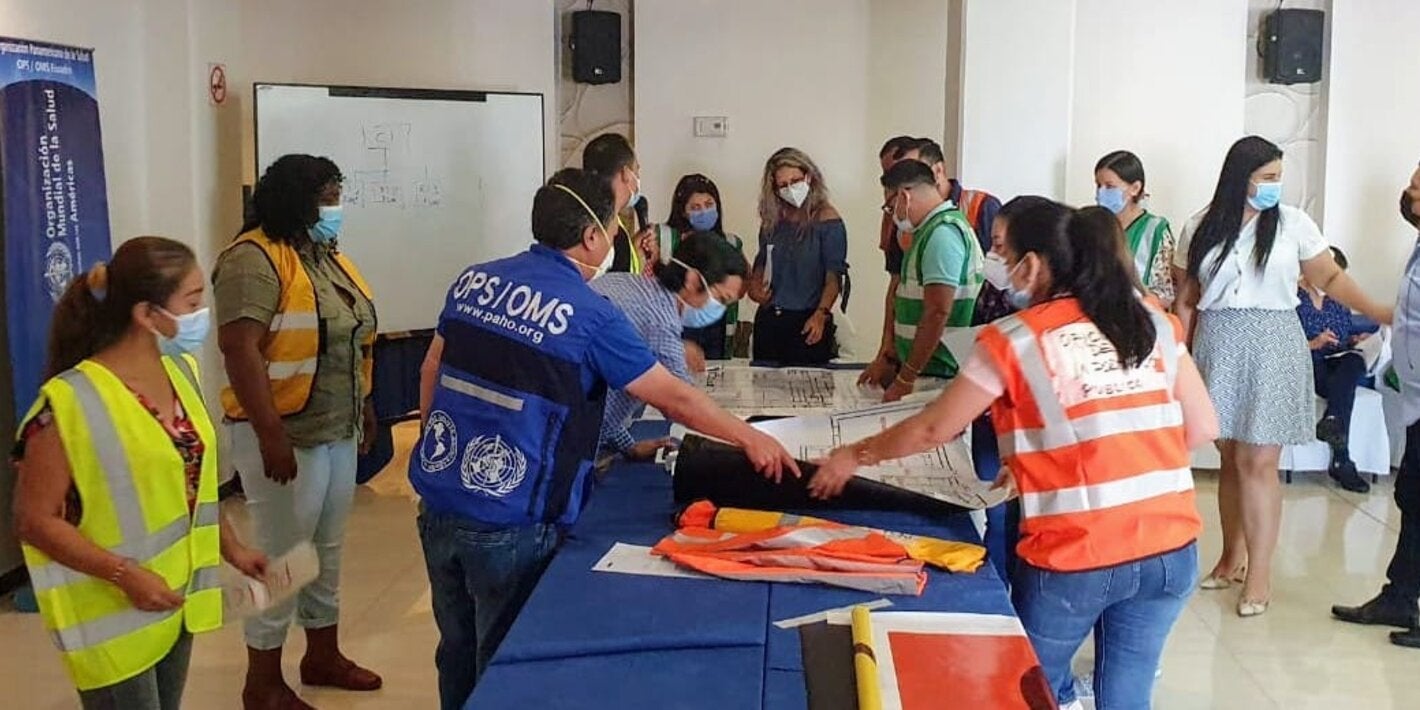 OPS apoya a instituciones de salud del Ecuador en herramientas para manejar incidentes y riesgos hospitalarios