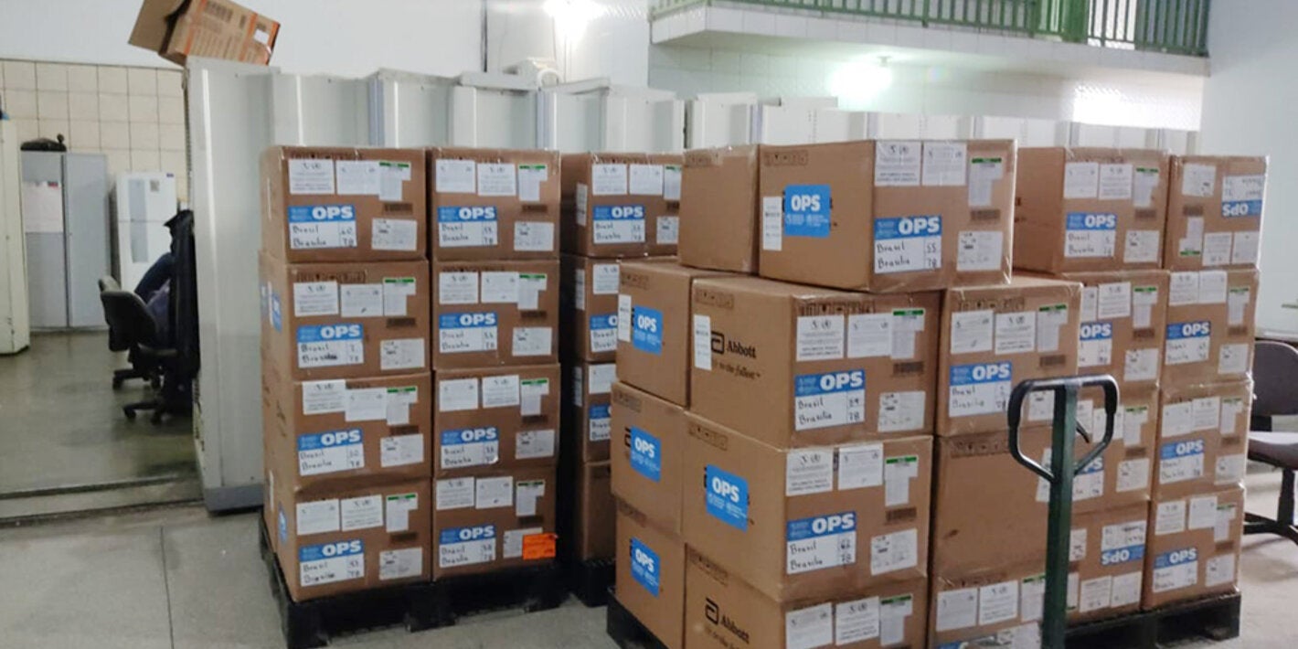 Testes de diagnóstico de COVID-19 armazenados no estado de Rondônia