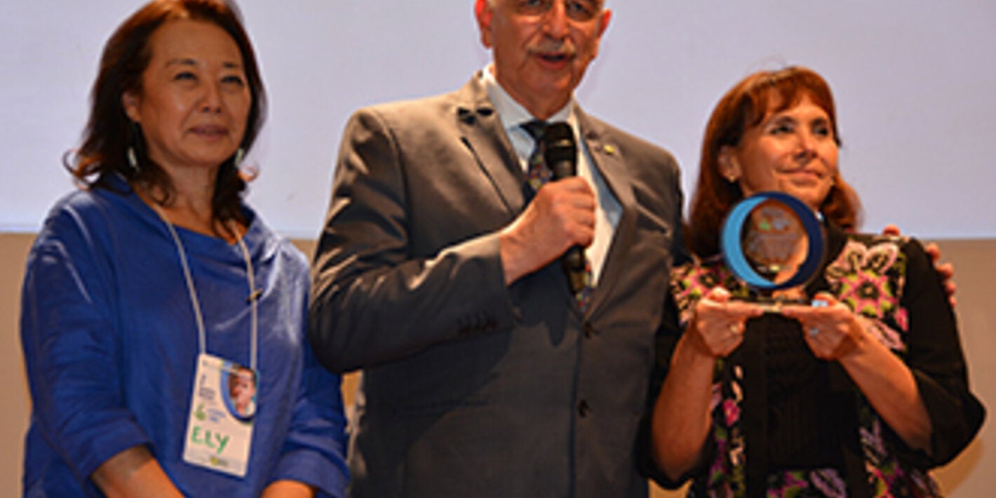 Prêmio de reconhecimento OPAS por sua parceria e apoio ao programa Criança Feliz