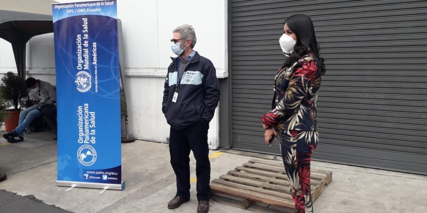 OPS/OMS dona 122 mil mascarillas para afectados por ceniza en Ecuador 