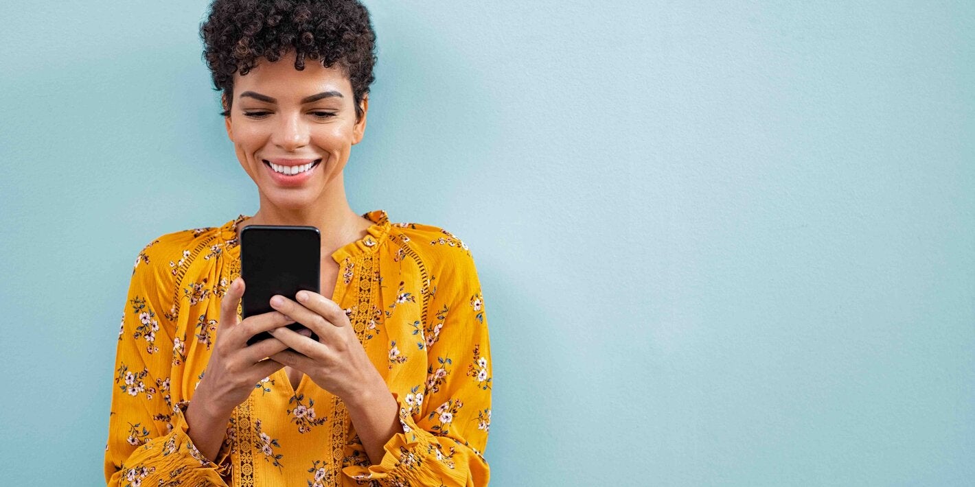 women with cellphone