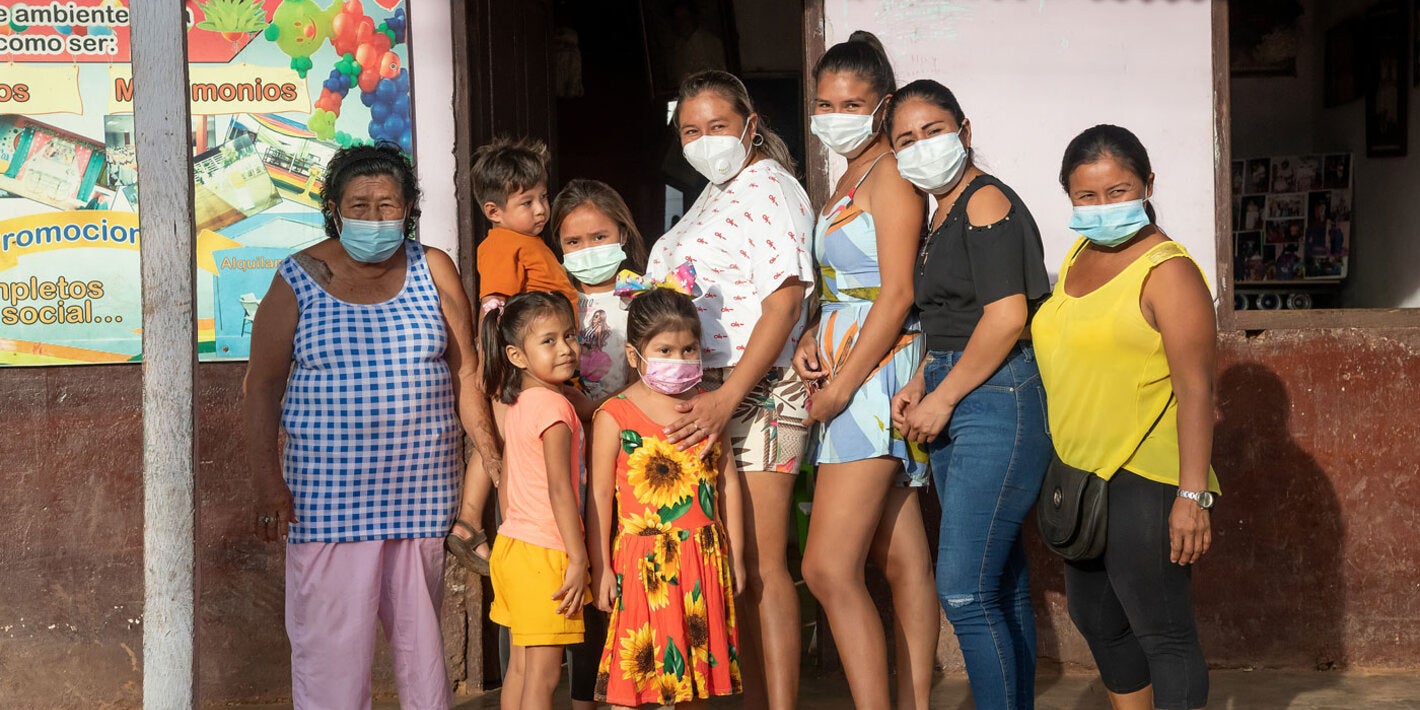 Tres generaciones de la familia Chávez Casilima