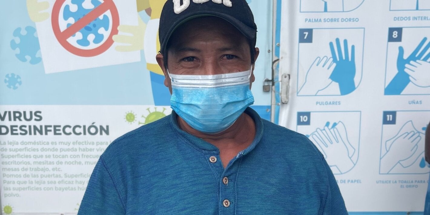 Sr. Pablo Hérnandez, beneficiario vacuna COVAX