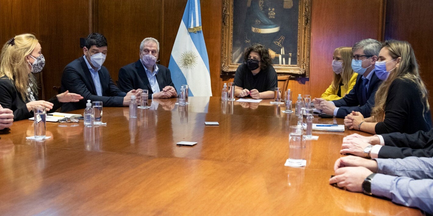Argentina se suma al primer estudio multicéntrico de efectividad en vacunas COVID-19 liderado por OPS