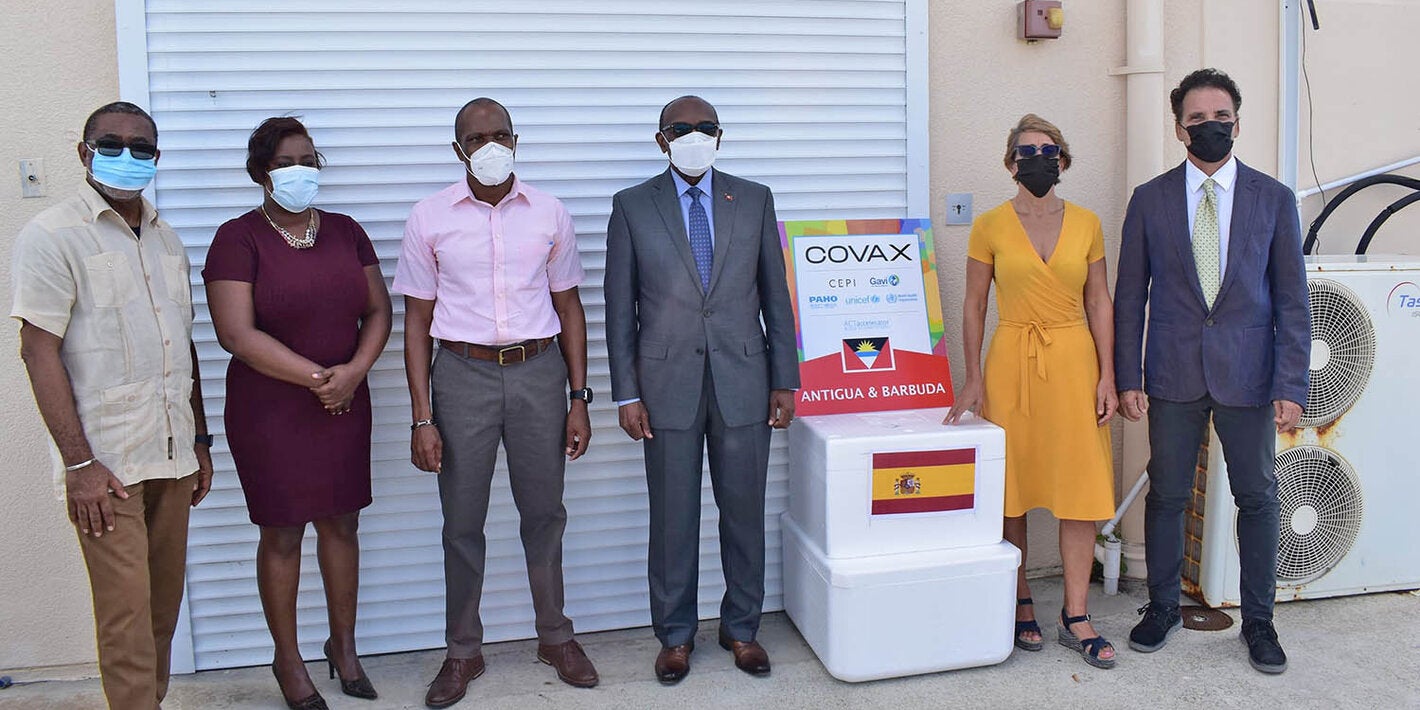 Handover of vaccines from Spain to Antigua and Barbuda