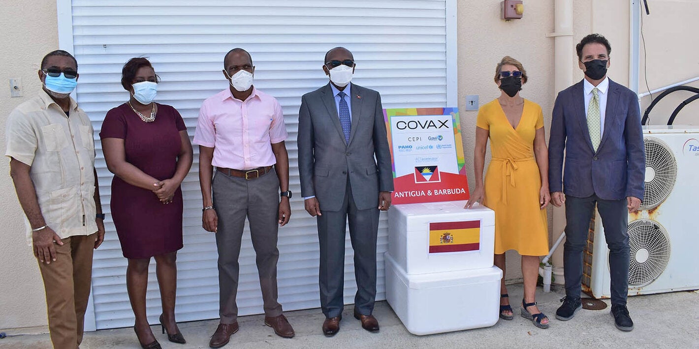 Handover of vaccines from Spain to Antigua and Barbuda