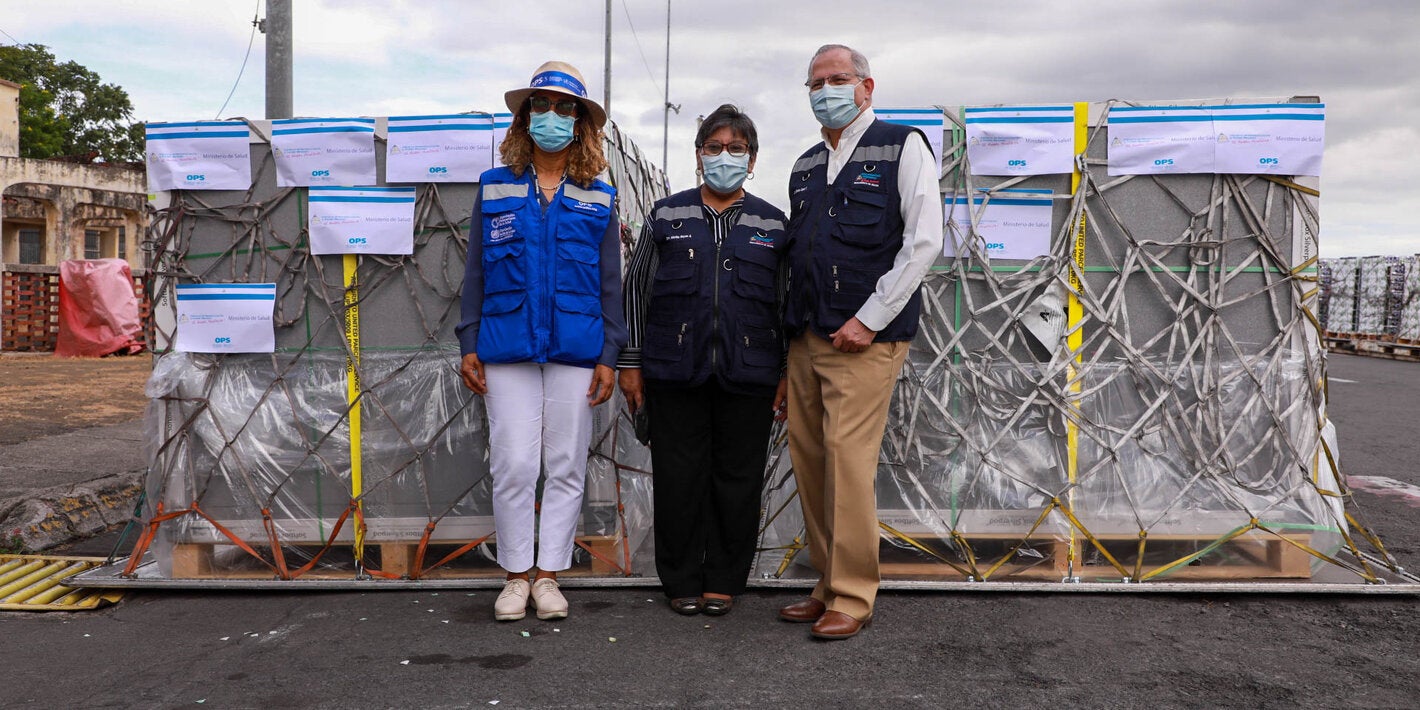 Nicaragua recibe 1,252,800 dosis de vacunas AstraZeneca adquiridas a través del Fondo Rotatorio de la OPS
