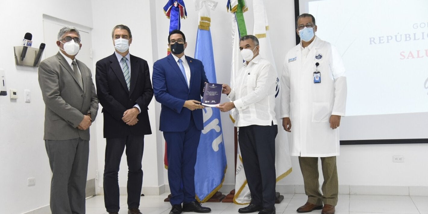 Autoridades durante lanzamiento del Plan Nacional de Eliminación del Cáncer de Cuello Uterino 2020-2030