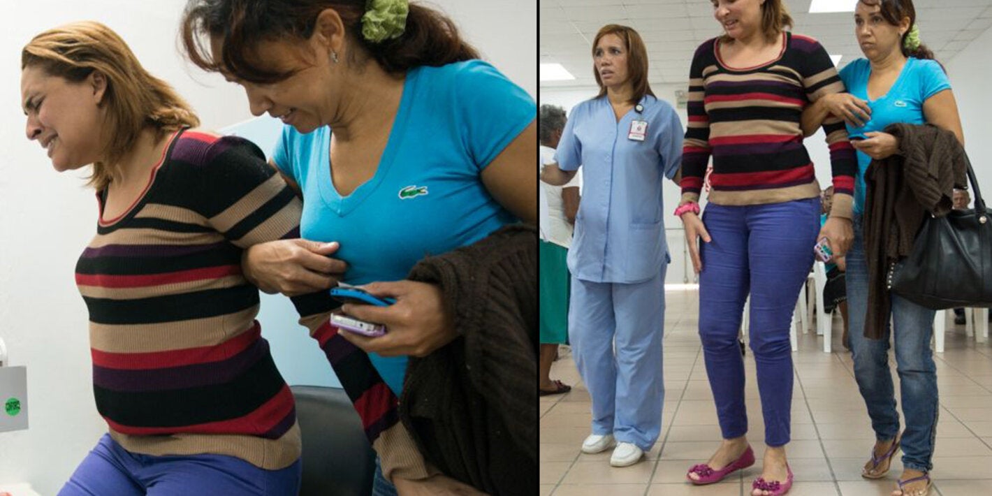 Una mujer llega a un centro de salud encorvada y con dificultades para caminar debido a los dolores en la espalda y en las articulaciones provocados por el virus chikungunya. El periodo de incubación de la enfermedad es, generalmente, entre tres y siete días luego de la picadura de un mosquito infectado.
