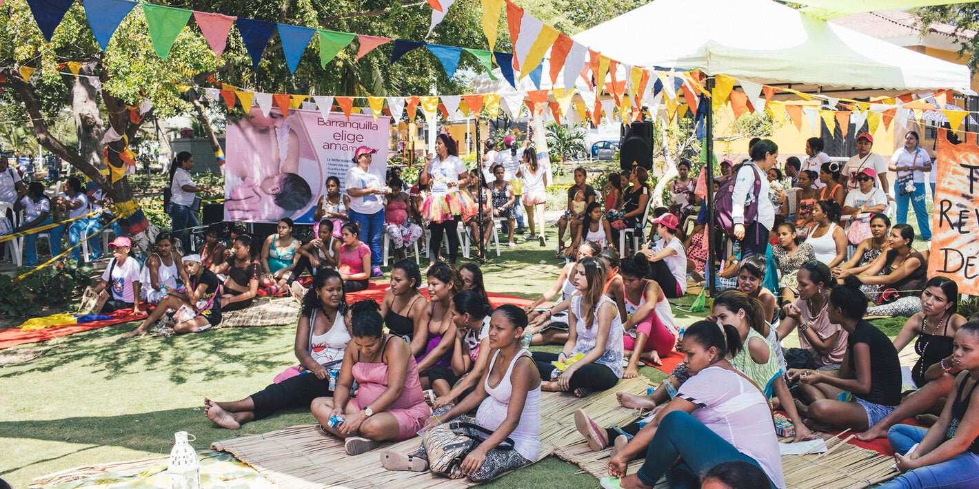 community moms organize in barranquilla