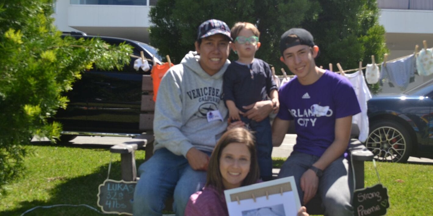 Niño-prematuro-y-su-familia