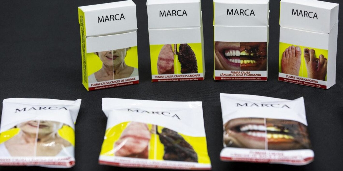 cuatro imágenes que apuntan a desincentivar el consumo, principalmente en jóvenes