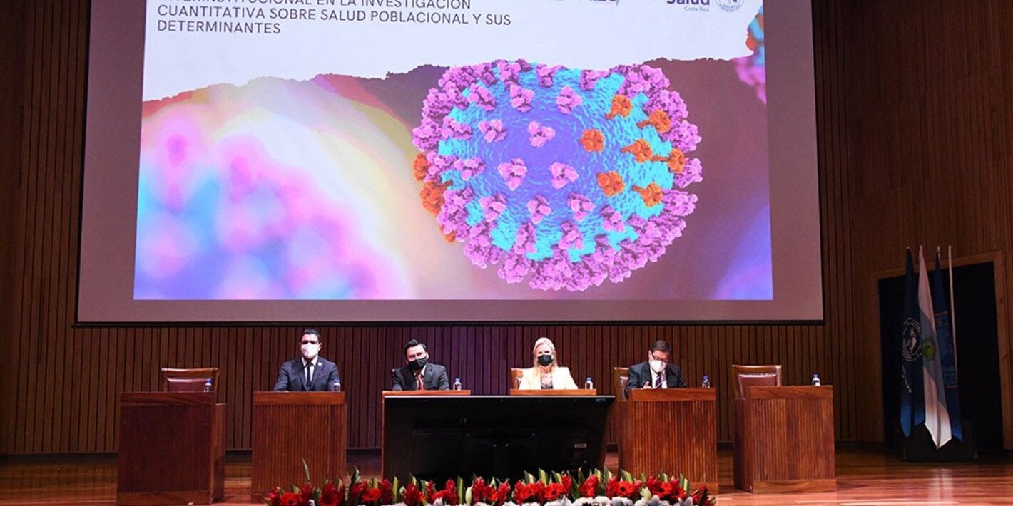 Participantes del acto inaugural: Daniel Salas, Roberto Cervantes, María Dolores Pérez y Luis Barboza