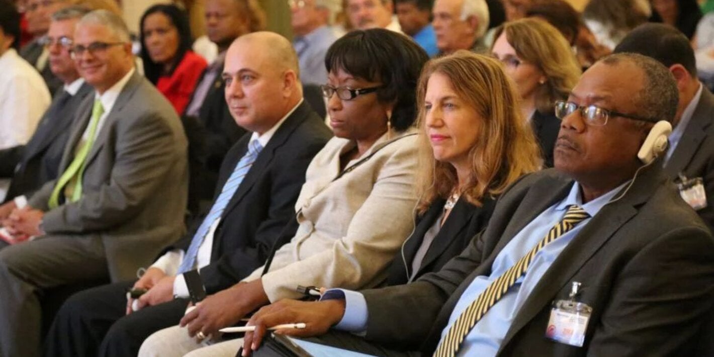 From right to left: John Boyce, Minister of Health of Barbados; Sylvia Mathews Burwell, U.S. Secretary of Health and Human Services; Carissa F. Etienne, PAHO/WHO Director; Roberto Morales Ojeda, Minister of Public Health of Cuba; and Cristian Morales, PAHO/WHO Representative in Cuba. (Photo: PAHO/WHO, S. Oliel, Havana, Cuba.)